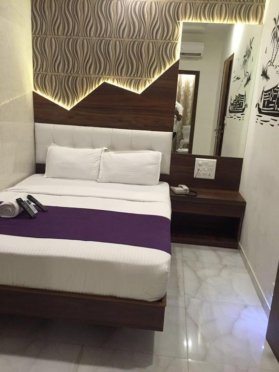Hotel Palace Residency Mumbai  Buitenkant foto
