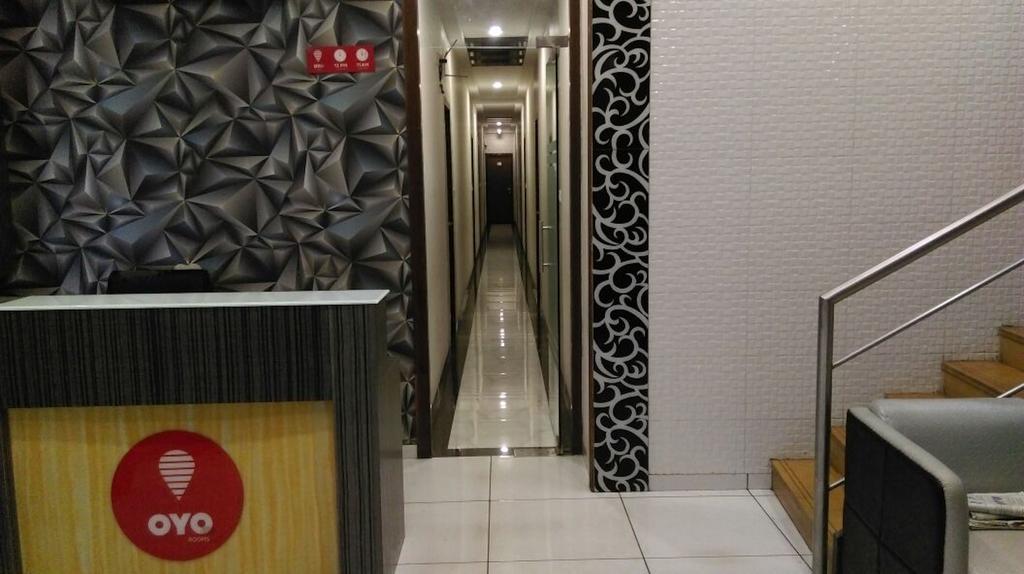 Hotel Palace Residency Mumbai  Buitenkant foto