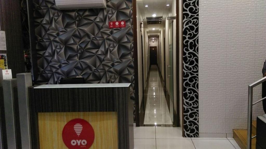 Hotel Palace Residency Mumbai  Buitenkant foto