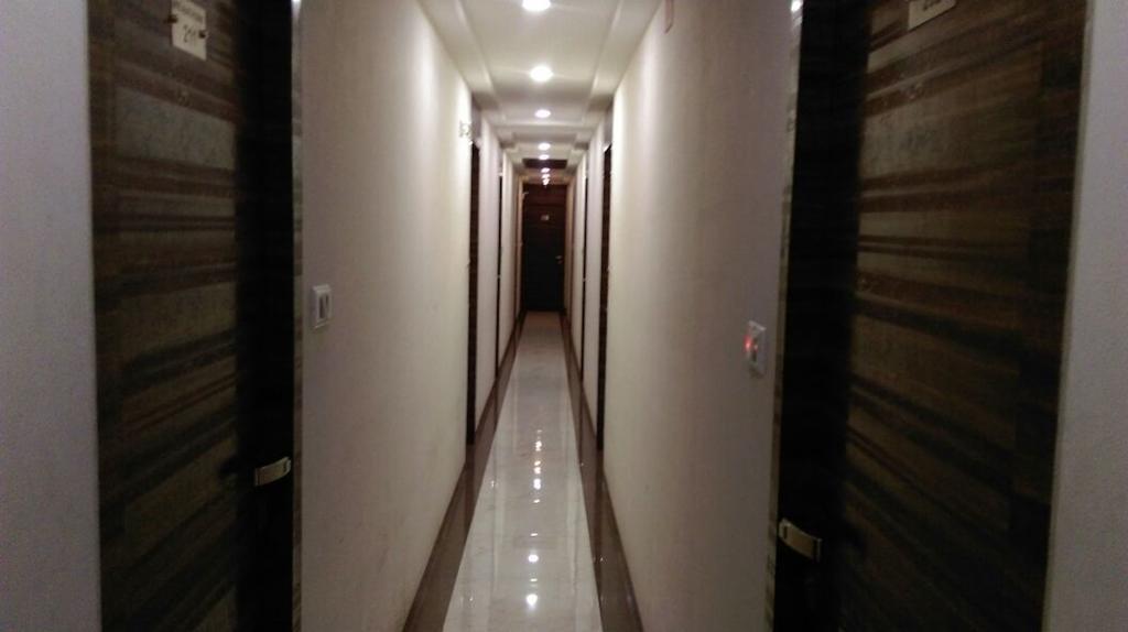 Hotel Palace Residency Mumbai  Buitenkant foto