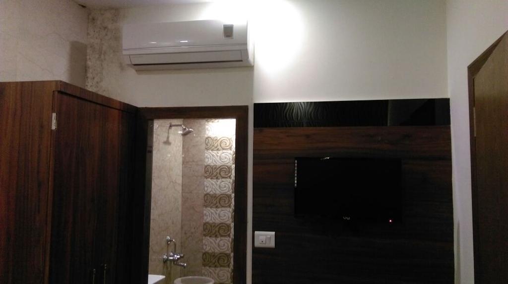 Hotel Palace Residency Mumbai  Buitenkant foto