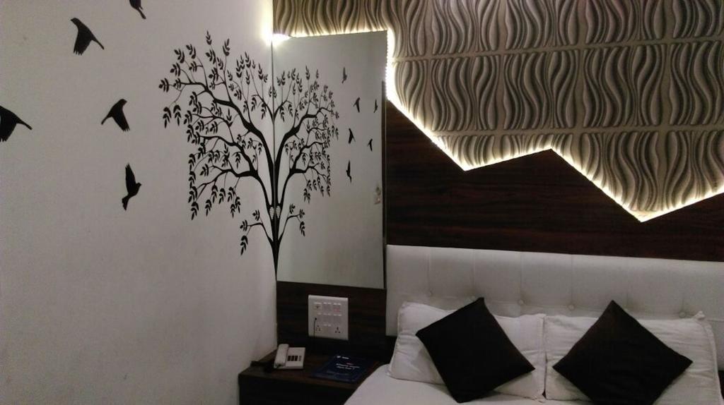 Hotel Palace Residency Mumbai  Buitenkant foto